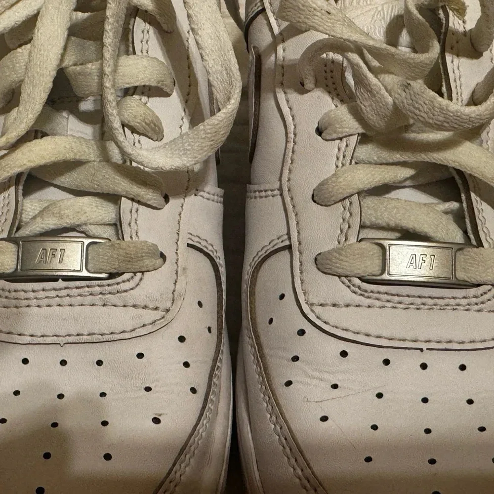 Nike Air Force One White Low Tennis Shoes Sneakers Sz 6.5